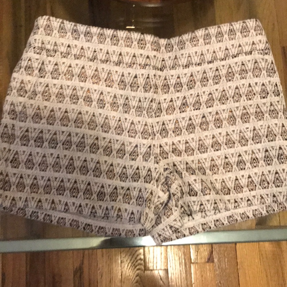 Loft shorts! Never worn. Size:0